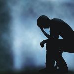 چرا مردان بیشتر از زنان افسرده می‌شوند؟ | راهکارهای مقابله با افسردگی