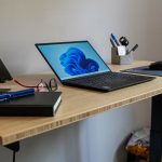 این بدون شک قشنگ‌ترین میز لپ‌تاپ جهان است