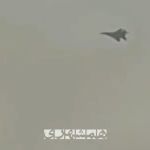 جنگنده در آسمان تهران