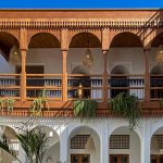 یک مدل بالکن چوبی مشبک که فقط در جنوب ایران ساخته می‌شود