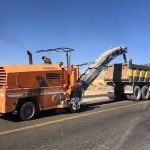 ببینید|تراش آسفالت با دستگاه ورتکن در محور دهگلان _ حسین آباد کردستان