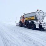 ویدئو| تلاش  ۴۸ ساعته راهداران شهرستان آشتیان برای برف‌روبی و باز نگه داشتن محورهای مواصلاتی