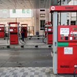 با کارت بانکی بنزین بزنید | آیین‌نامه انتقال سهمیه بنزین به کارت بانکی ابلاغ شد