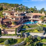 ۱۰ ویلای فوق زیبا در فرانسه که از خانه‌های تهران ارزان‌تر است!