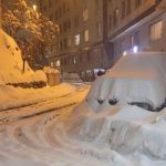 ببینید / بارش سنگین برف در فاصله ۶۰ کیلومتری ارومیه